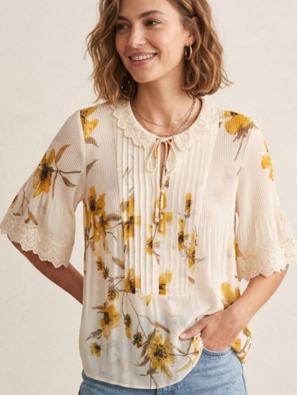 Aritzia Wilfred Matthieu Floral Lace Trim Blouse Short Sleeve Top Sz M Softgirl